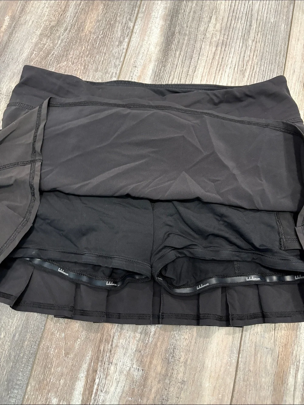 Lululemon Run Pace Setter Skirt/Skort in Black Size 6
